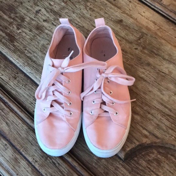 light pink canvas shoes